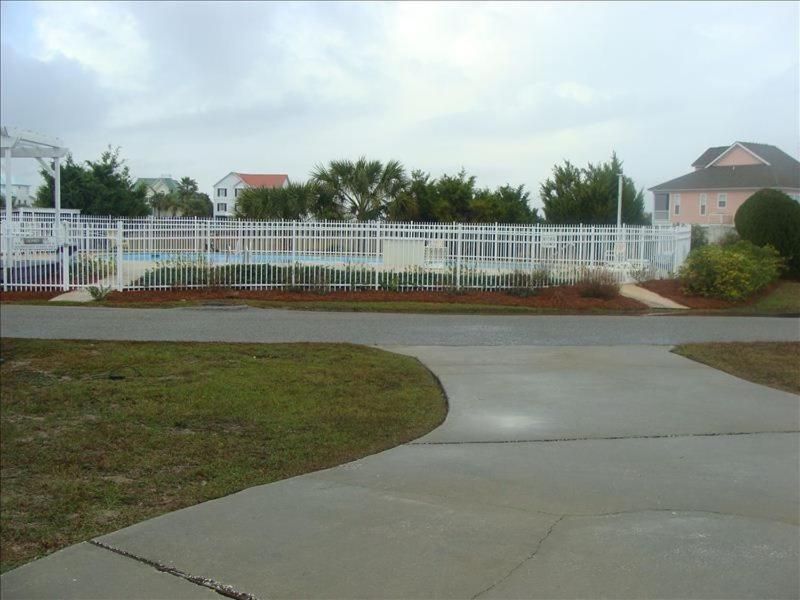 Four-Bedroom House With Great View! Pool Across The Street! Hunting Island Pass! Harbor Island Esterno foto